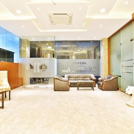 Capital O 8510 Welcome Inn 암리차르 외부 사진