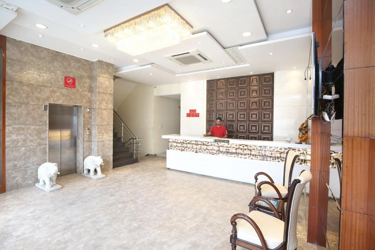 Capital O 8510 Welcome Inn 암리차르 외부 사진