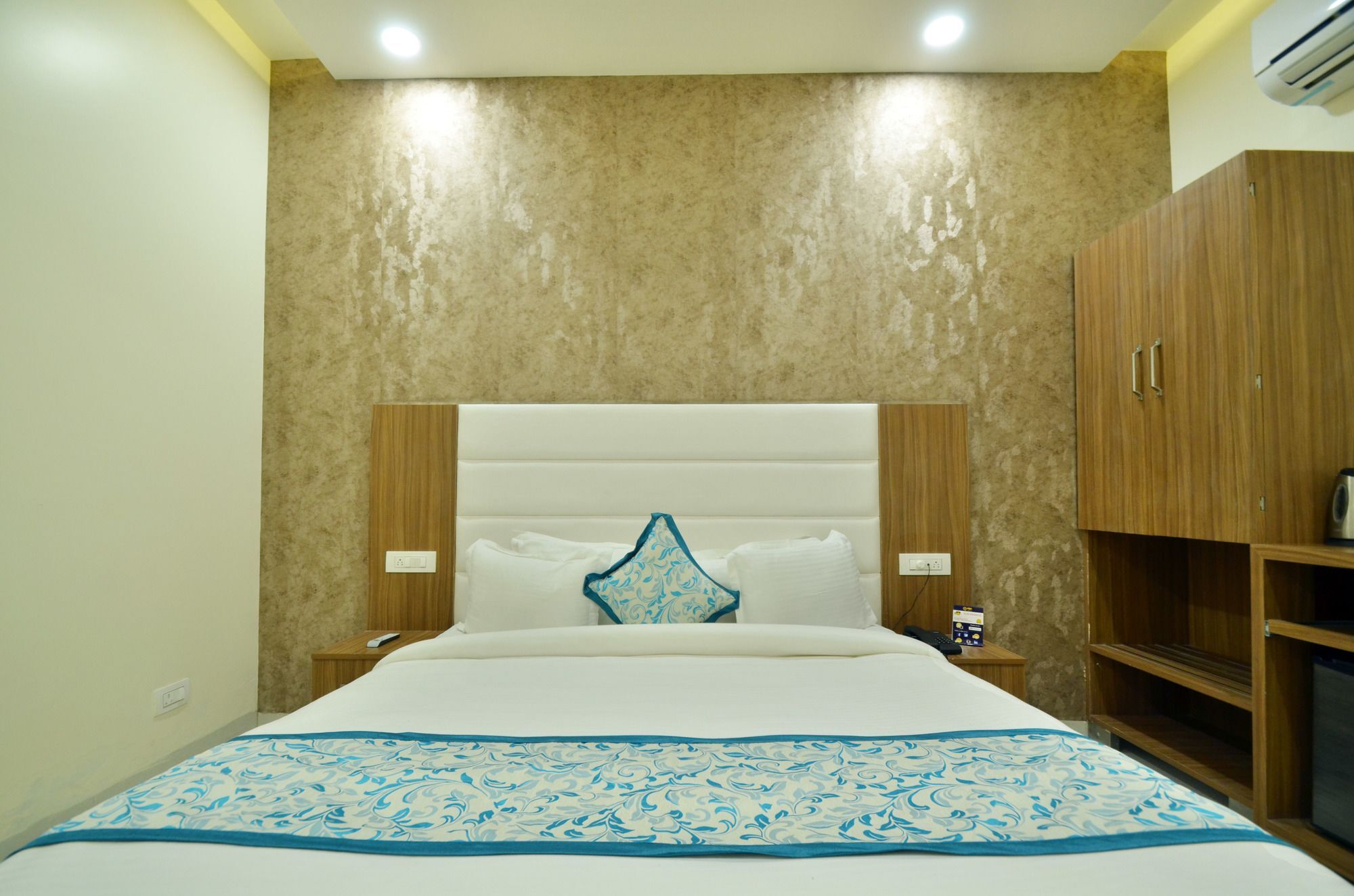 Capital O 8510 Welcome Inn 암리차르 외부 사진